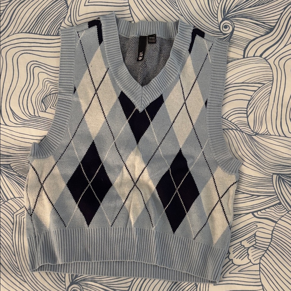 Garage Navy and Light Blue Argyle Cropped Sweater Vest